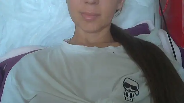 Bella--White online show from 07-29-26, 06:12