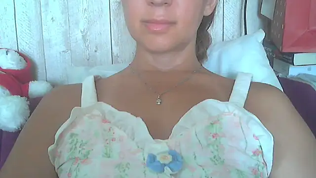 Bella--White online show from 06-27-26, 07:25