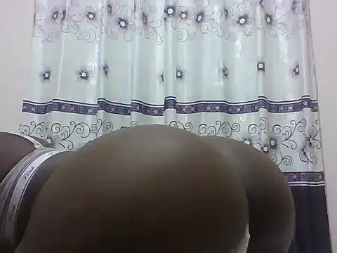 Snapshot of Blushkitten chatting on 05-20-26, 03:58 Blushkitten online show from 05-20-26, 03:58