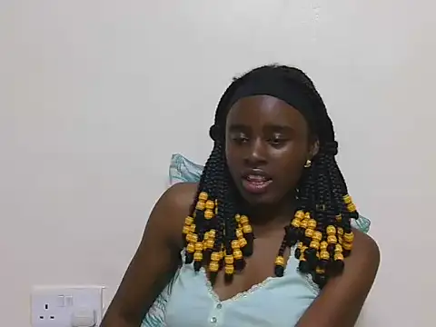 Snapshot of SassyTarrif chatting on 07-13-26, 12:00 SassyTarrif online show from 07-13-26, 12:00