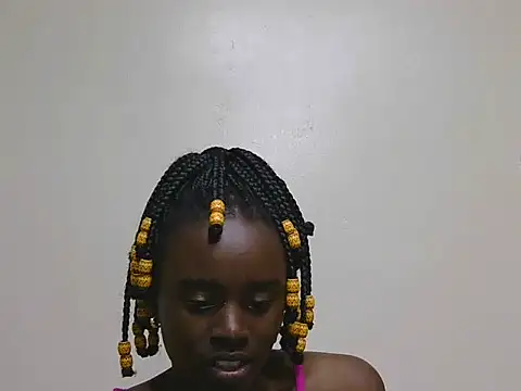 Snapshot of SassyTarrif chatting on 06-15-26, 11:59 SassyTarrif online show from 06-15-26, 11:59