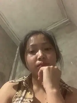 Snapshot of hinami-lo chatting on 05-19-26, 08:32 hinami-lo online show from 05-19-26, 08:32