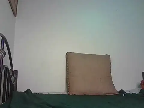Snapshot of CocoaLush_20 chatting on 06-19-26, 05:13 CocoaLush 20 online show from 06-19-26, 05:13