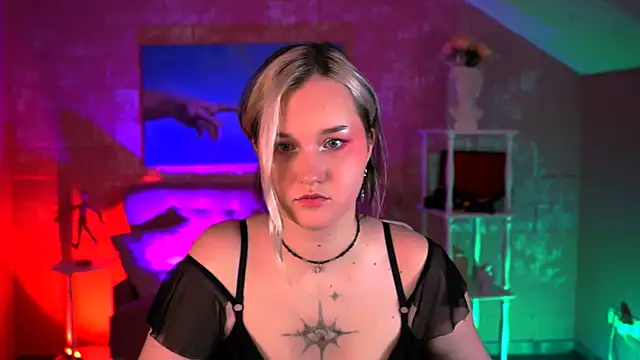 ViolettWoods online show from 05-22-26, 08:12