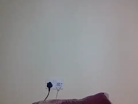 Snapshot of lovelbrowniee chatting on 05-17-26, 10:59 lovelbrowniee online show from 05-17-26, 10:59
