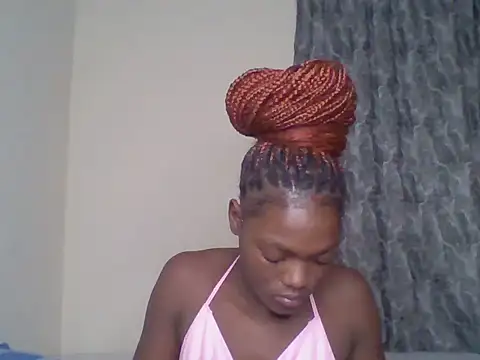 Snapshot of Belle_bubbles chatting on 06-21-26, 06:36 Belle bubbles online show from 06-21-26, 06:36