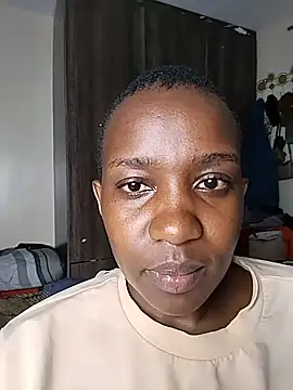 Snapshot of Miss-Temptasion chatting on 05-16-26, 09:36 Miss-Temptasion online show from 05-16-26, 09:36
