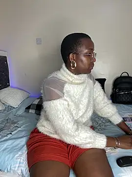 Snapshot of Miss-Temptasion chatting on 06-28-26, 04:02 Miss-Temptasion online show from 06-28-26, 04:02