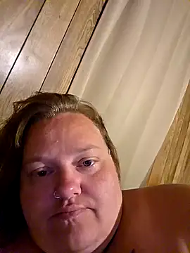 Snapshot of subbybabygirl696985 chatting on 05-19-26, 01:32 subbybabygirl696985 online show from 05-19-26, 01:32