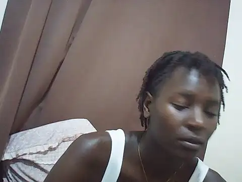 Snapshot of sexy_berry5 chatting on 05-16-26, 03:05 sexy berry5 online show from 05-16-26, 03:05