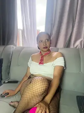 Snapshot of Catalina_kiss chatting on 05-16-26, 09:03 Catalina kiss online show from 05-16-26, 09:03