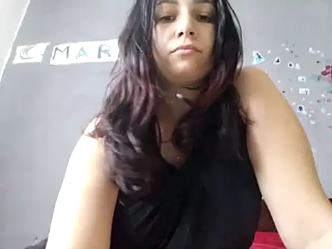 Snapshot of Rossyta_r chatting on 06-05-26, 05:23 Rossyta r online show from 06-05-26, 05:23
