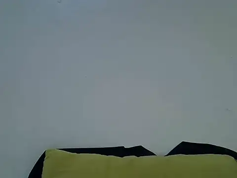 Snapshot of mystic_desire chatting on 05-21-26, 02:20 mystic desire online show from 05-21-26, 02:20
