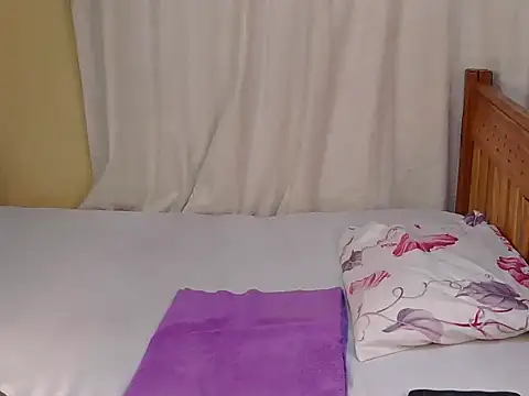 Snapshot of Ebonybunnny chatting on 06-06-26, 03:06 Ebonybunnny online show from 06-06-26, 03:06