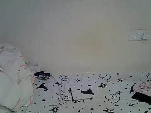 Snapshot of Curvy_nelly1 chatting on 06-30-26, 05:57 Curvy nelly1 online show from 06-30-26, 05:57