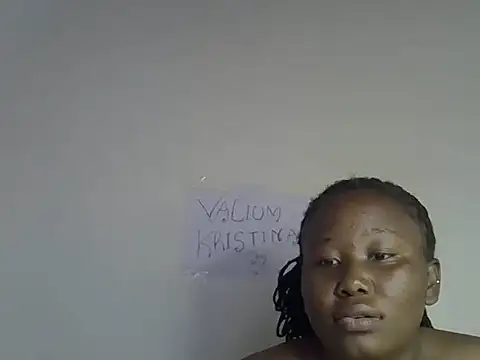 Snapshot of Curvy_nelly1 chatting on 06-29-26, 01:22 Curvy nelly1 online show from 06-29-26, 01:22