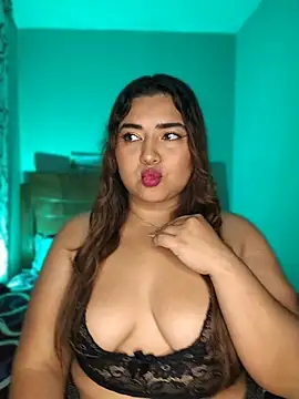 Snapshot of CurvyLolaX chatting on 06-09-26, 03:18 CurvyLolaX online show from 06-09-26, 03:18