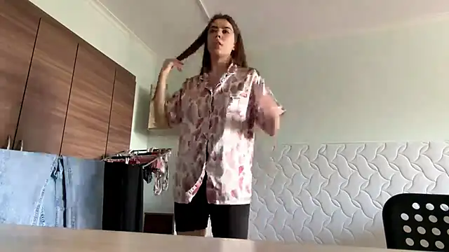 Snapshot of LaurindaStalford chatting on 06-04-26, 01:49 LaurindaStalford online show from 06-04-26, 01:49