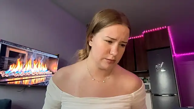 Lisi Kiss  online show from 06-04-26, 06:12