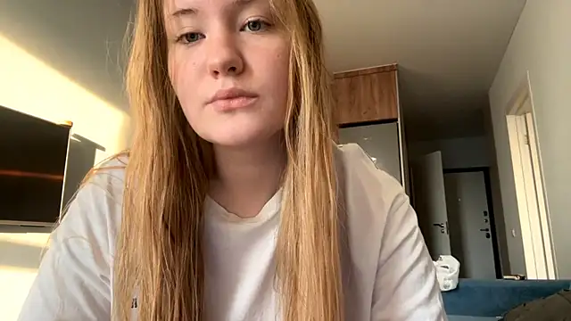 Snapshot of Lisi_Kiss_ chatting on 05-21-26, 05:10 Lisi Kiss online show from 05-21-26, 05:10