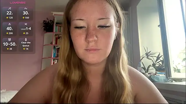 Lisi Kiss  online show from 07-16-26, 04:15