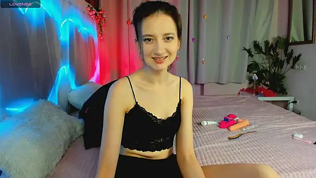 Snapshot of SummerLilaa chatting on 06-07-26, 01:38 SummerLilaa online show from 06-07-26, 01:38