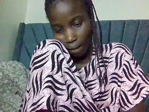 Snapshot of slimy_gal12 chatting on 06-06-26, 06:35 slimy gal12 online show from 06-06-26, 06:35