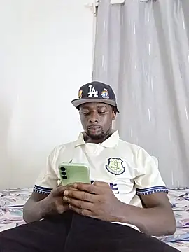 Snapshot of hornny_phrase2 chatting on 05-28-26, 05:08 hornny phrase2 online show from 05-28-26, 05:08