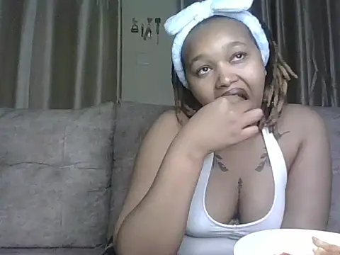 Snapshot of Candy_Tracy chatting on 07-10-26, 08:42 Candy Tracy online show from 07-10-26, 08:42