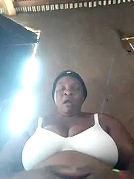 Snapshot of Judith123 chatting on 06-25-26, 07:57 Judith123 online show from 06-25-26, 07:57
