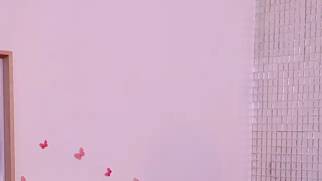 Snapshot of Daisy_Blush chatting on 06-23-26, 04:10 Daisy Blush online show from 06-23-26, 04:10