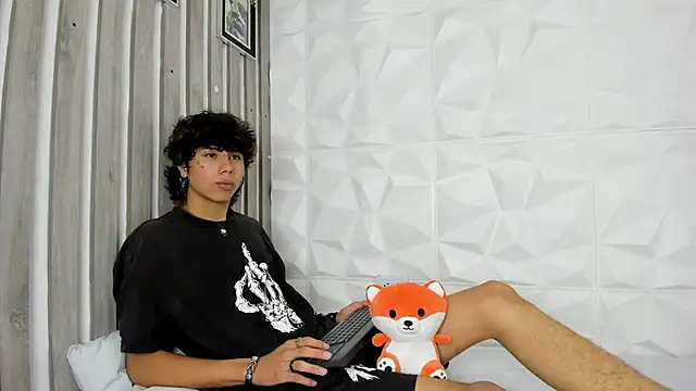 Snapshot of sckrapper chatting on 05-21-26, 11:51 sckrapper online show from 05-21-26, 11:51