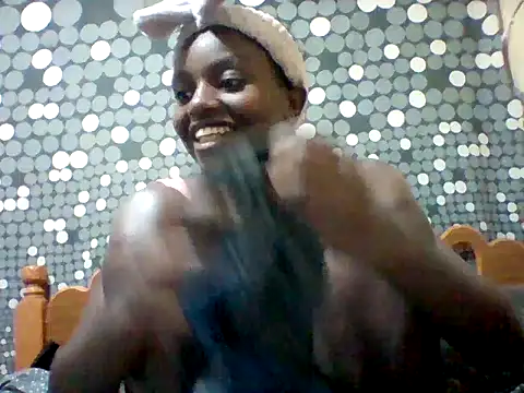 liligal online show from 07-10-26, 03:39
