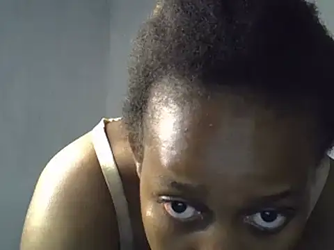 Snapshot of Bianca0011 chatting on 05-16-26, 04:00 Bianca0011 online show from 05-16-26, 04:00