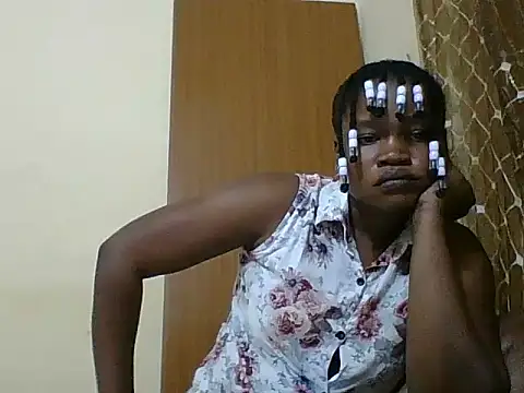 Beauty0001 online show from 07-20-26, 03:36