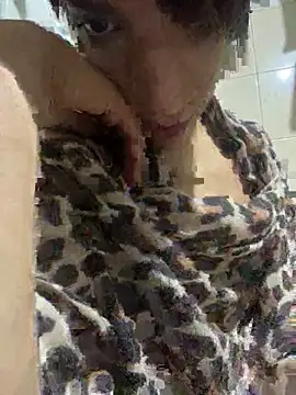 nour-gay online show from 05-18-26, 03:17