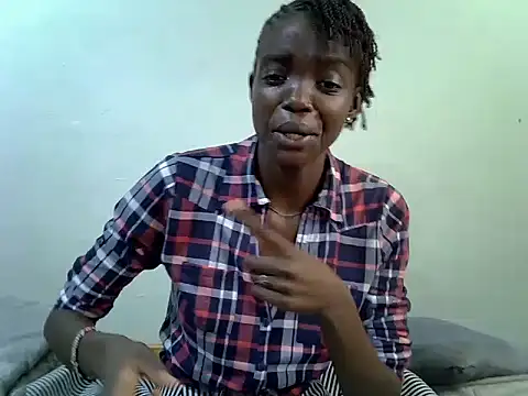Snapshot of Pretty_min chatting on 06-01-26, 10:15 Pretty min online show from 06-01-26, 10:15