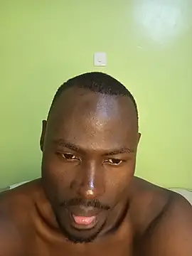 Snapshot of bdick2ke chatting on 05-25-26, 03:55 bdick2ke online show from 05-25-26, 03:55