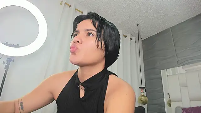 Lia  Kalifa online show from 05-30-26, 03:24