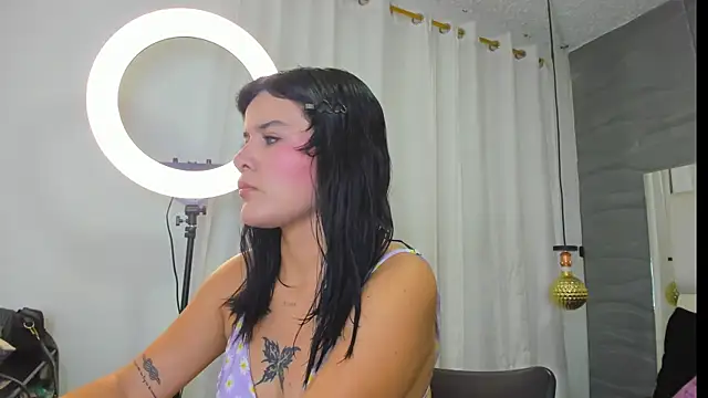 Lia  Kalifa online show from 05-19-26, 10:28