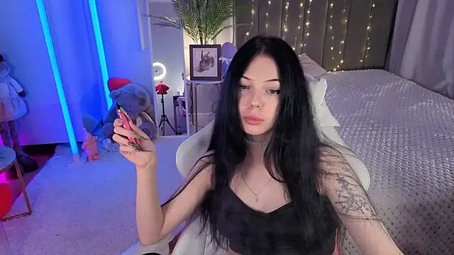 Snapshot of Vivi_Vivian chatting on 05-15-26, 10:19 Vivi Vivian online show from 05-15-26, 10:19