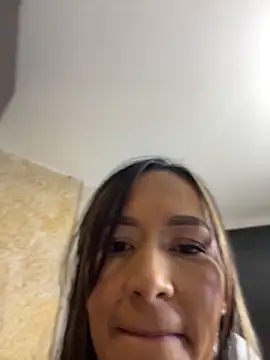 Snapshot of AshlyBella chatting on 05-28-26, 02:12 AshlyBella online show from 05-28-26, 02:12