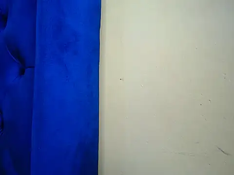 Petitebaibe23 online show from 05-22-26, 01:36