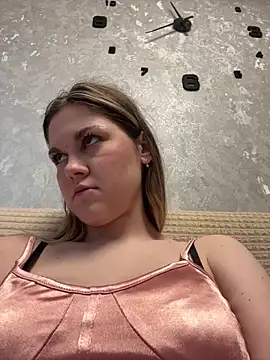 Snapshot of la_lisa_ chatting on 06-03-26, 06:47 la lisa online show from 06-03-26, 06:47