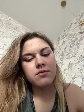 Snapshot of la_lisa_ chatting on 06-12-26, 07:50 la lisa online show from 06-12-26, 07:50