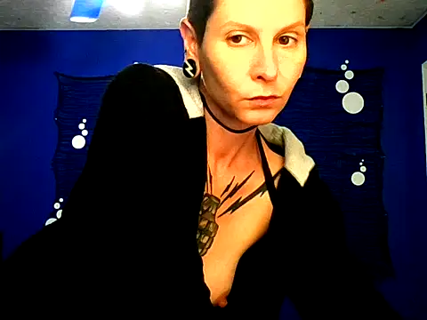 Snapshot of LaFemmeCyberObscura chatting on 05-16-26, 03:11 LaFemmeCyberObscura online show from 05-16-26, 03:11