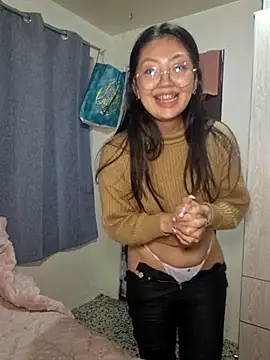 Snapshot of victoria_722 chatting on 07-02-26, 12:33 victoria 722 online show from 07-02-26, 12:33