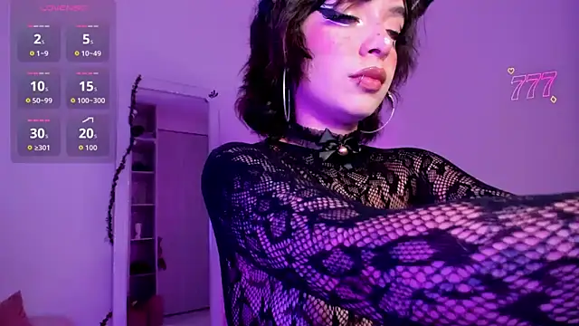 Snapshot of gothv chatting on 06-12-26, 02:20 gothv online show from 06-12-26, 02:20