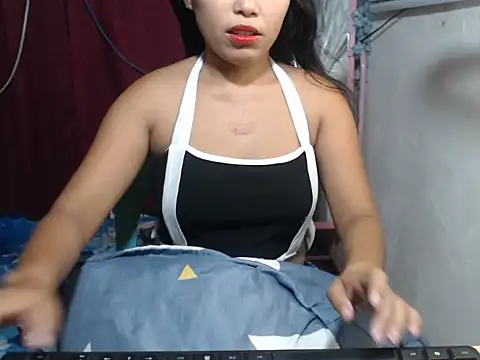 Madeline Lover online show from 05-27-26, 02:24