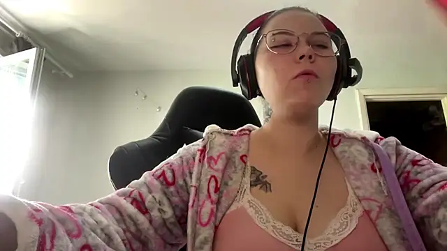 Redhair girl online show from 06-04-26, 12:54